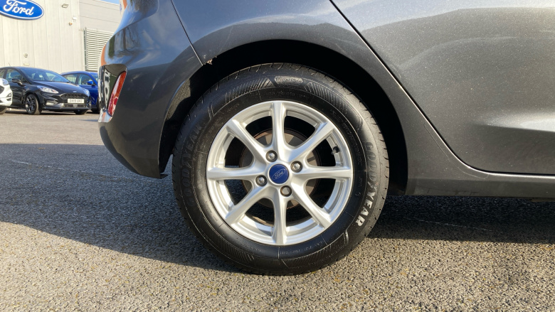 Ford Fiesta 1.1 Zetec 5dr Petrol Hatchback